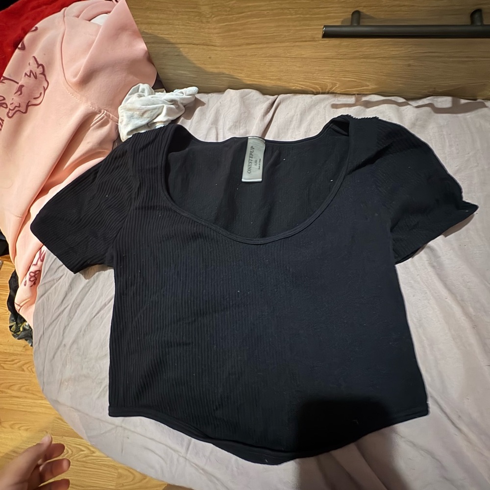Elegant Black Ribbed Crop Top